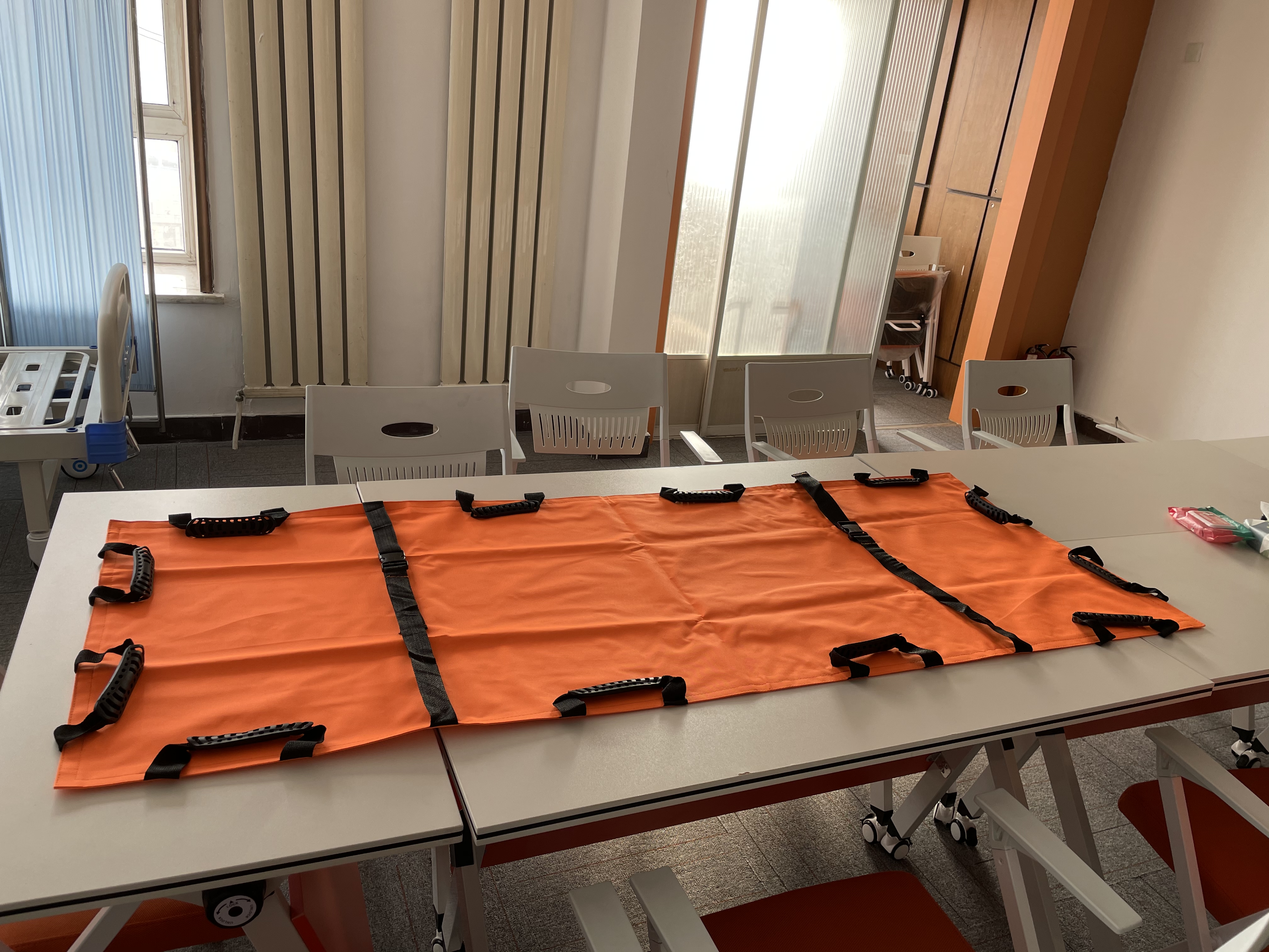 What is the difference between soft stretcher design and ordinary stretcher design?